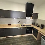 újszerű, Jól Felszerelt A Szîvében, Ingyenes Parkolással! Apartamento