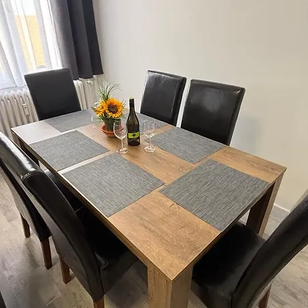 Ujszeru, Jol Felszerelt Lakas A Varos Sziveben, Ingyenes Parkolassal! * Debrecen